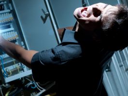 ไฟช็อต ภัยใกล้ตัว วิธีป้องกัน